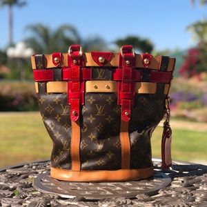 Louis Vuitton Monogram Rubis Neo Bucket bag